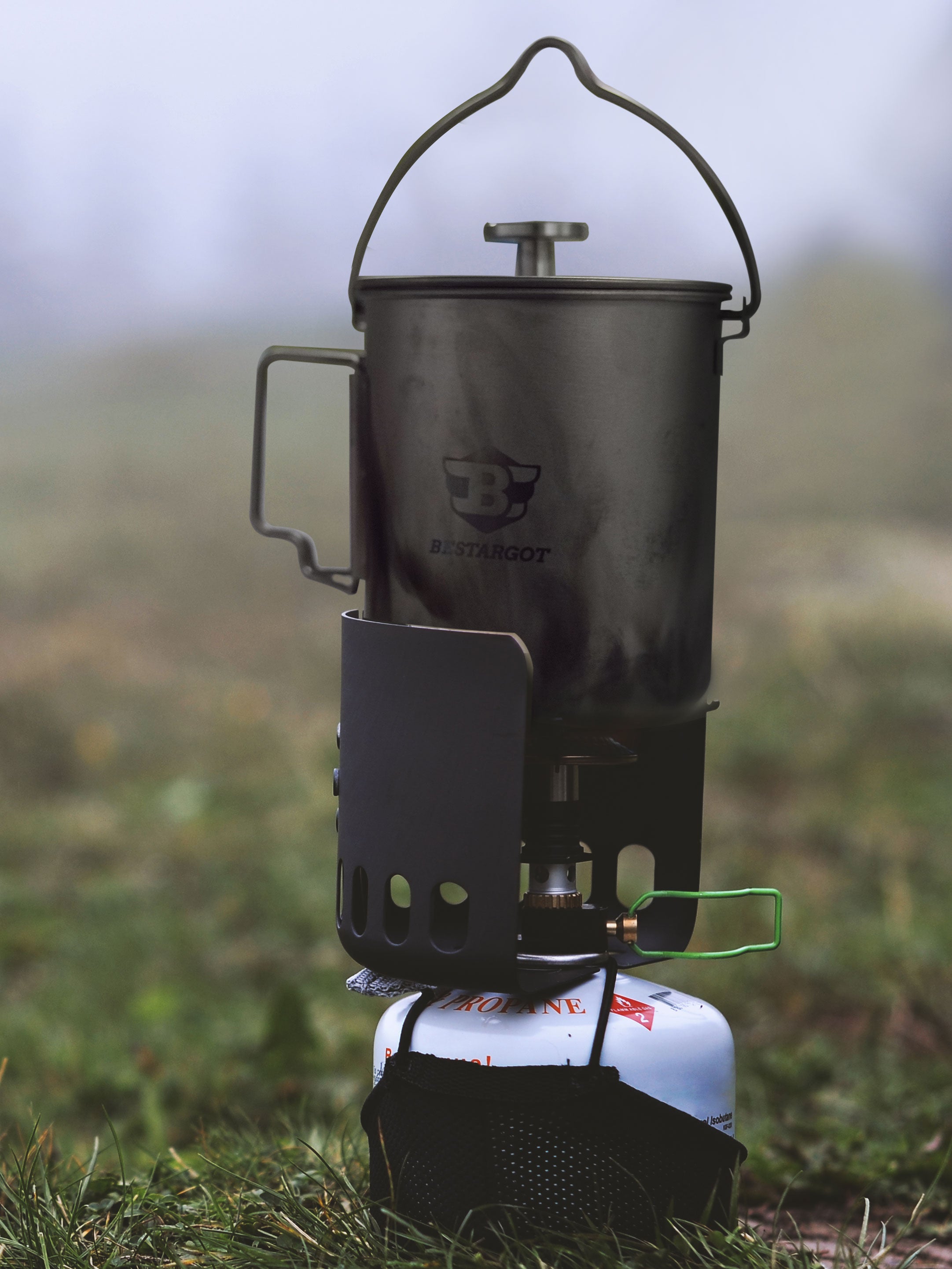 Bestargot 750ml titanium french press with camping gas cooking stove