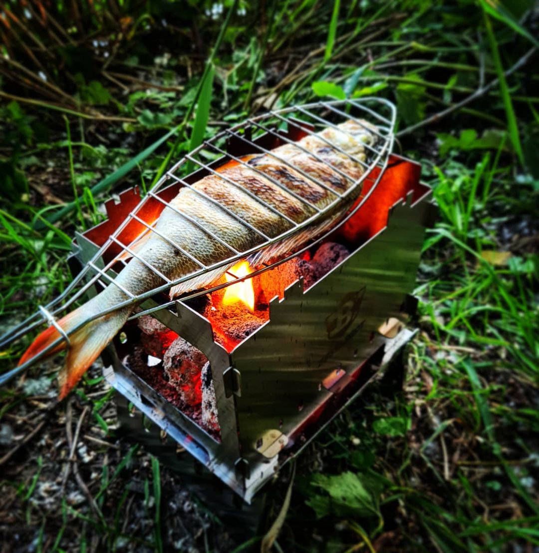 1pcs Folding Campfire Grill Portable Stainless Steel Outdoor